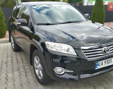 Чорний Тойота РАВ 4, об'ємом двигуна 2 л та пробігом 184 тис. км за 12500 $, фото 1 на Automoto.ua