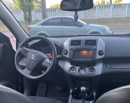 Черный Тойота РАВ 4, объемом двигателя 0 л и пробегом 63 тыс. км за 18000 $, фото 4 на Automoto.ua