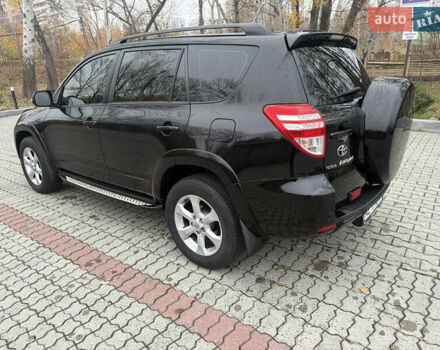 Черный Тойота РАВ 4, объемом двигателя 2.36 л и пробегом 155 тыс. км за 12500 $, фото 3 на Automoto.ua