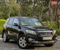 Чорний Тойота РАВ 4, об'ємом двигуна 2 л та пробігом 210 тис. км за 12500 $, фото 7 на Automoto.ua