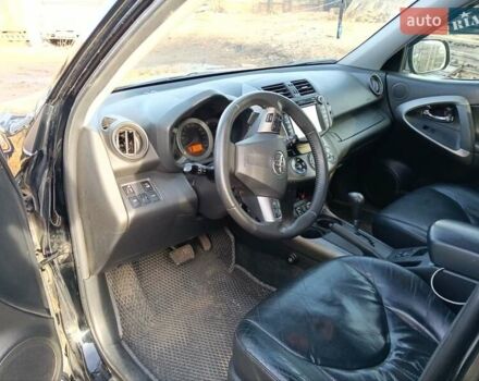 Черный Тойота РАВ 4, объемом двигателя 2 л и пробегом 192 тыс. км за 13500 $, фото 11 на Automoto.ua