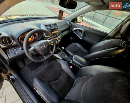 Черный Тойота РАВ 4, объемом двигателя 2.2 л и пробегом 182 тыс. км за 13950 $, фото 73 на Automoto.ua