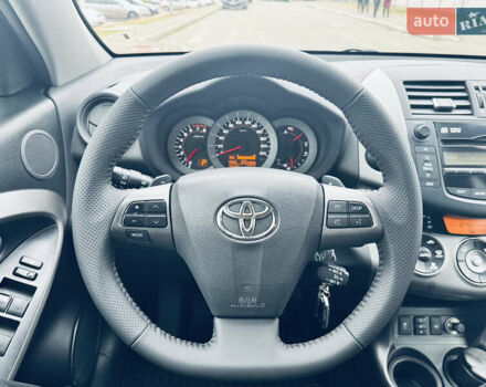 Черный Тойота РАВ 4, объемом двигателя 2 л и пробегом 73 тыс. км за 14800 $, фото 7 на Automoto.ua