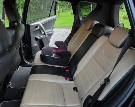 Чорний Тойота РАВ 4, об'ємом двигуна 2.2 л та пробігом 197 тис. км за 2770 $, фото 6 на Automoto.ua