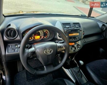 Черный Тойота РАВ 4, объемом двигателя 2.2 л и пробегом 182 тыс. км за 13950 $, фото 72 на Automoto.ua