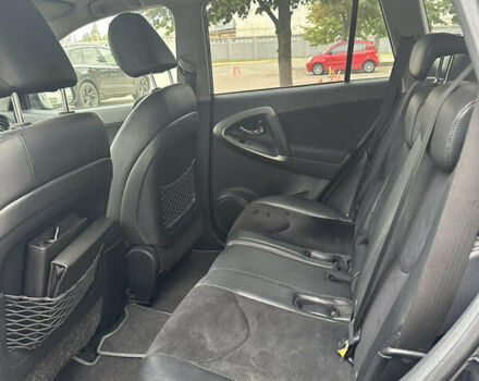 Черный Тойота РАВ 4, объемом двигателя 0 л и пробегом 63 тыс. км за 18000 $, фото 2 на Automoto.ua