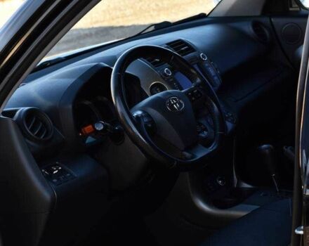 Чорний Тойота РАВ 4, об'ємом двигуна 2 л та пробігом 178 тис. км за 13850 $, фото 9 на Automoto.ua