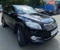 Чорний Тойота РАВ 4, об'ємом двигуна 2 л та пробігом 107 тис. км за 16000 $, фото 1 на Automoto.ua