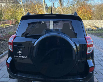 Черный Тойота РАВ 4, объемом двигателя 2 л и пробегом 122 тыс. км за 13700 $, фото 12 на Automoto.ua