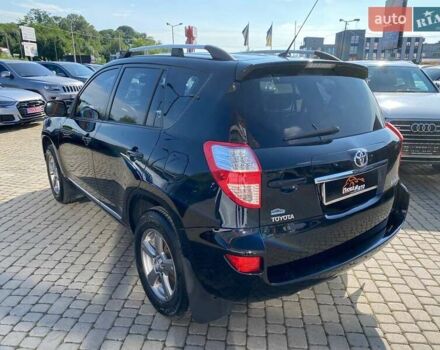 Черный Тойота РАВ 4, объемом двигателя 2.2 л и пробегом 225 тыс. км за 13950 $, фото 4 на Automoto.ua