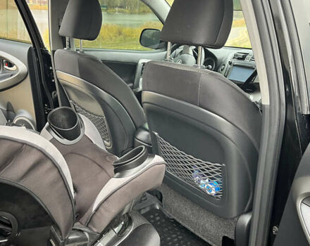 Чорний Тойота РАВ 4, об'ємом двигуна 1.99 л та пробігом 188 тис. км за 15500 $, фото 9 на Automoto.ua