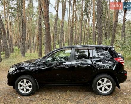 Чорний Тойота РАВ 4, об'ємом двигуна 2 л та пробігом 153 тис. км за 12900 $, фото 3 на Automoto.ua