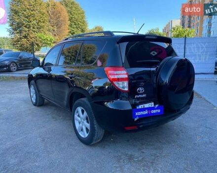 Черный Тойота РАВ 4, объемом двигателя 2.5 л и пробегом 211 тыс. км за 12000 $, фото 6 на Automoto.ua