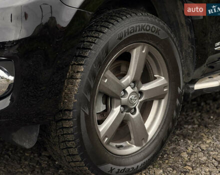 Черный Тойота РАВ 4, объемом двигателя 2.2 л и пробегом 253 тыс. км за 13990 $, фото 5 на Automoto.ua