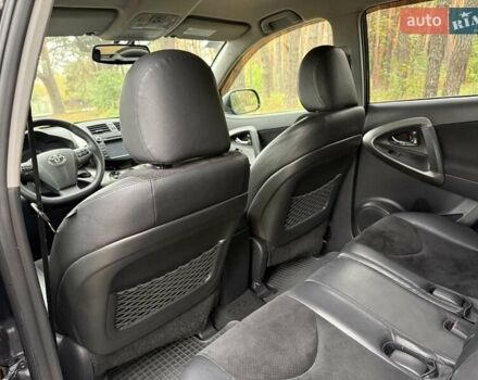 Тойота РАВ 4 2012 в Киеве на Automoto.ua Черный Тойота РАВ 4, объемом двигателя 2 л и пробегом 153 тыс. км за 12850 $, фото 30 на Automoto.ua