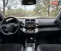 Чорний Тойота РАВ 4, об'ємом двигуна 2 л та пробігом 153 тис. км за 12900 $, фото 28 на Automoto.ua