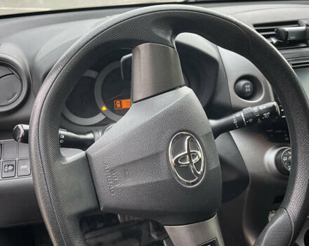 Чорний Тойота РАВ 4, об'ємом двигуна 1.99 л та пробігом 188 тис. км за 15500 $, фото 7 на Automoto.ua