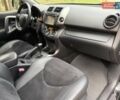 Чорний Тойота РАВ 4, об'ємом двигуна 2 л та пробігом 153 тис. км за 12999 $, фото 35 на Automoto.ua