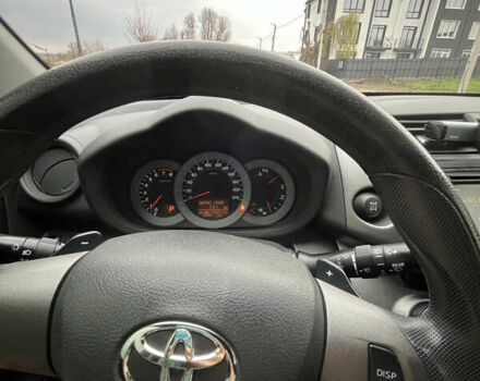 Чорний Тойота РАВ 4, об'ємом двигуна 1.99 л та пробігом 188 тис. км за 15500 $, фото 16 на Automoto.ua