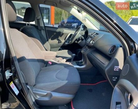 Черный Тойота РАВ 4, объемом двигателя 2.2 л и пробегом 225 тыс. км за 13950 $, фото 21 на Automoto.ua