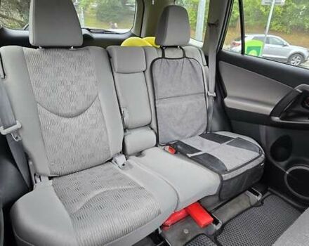 Черный Тойота РАВ 4, объемом двигателя 2.49 л и пробегом 160 тыс. км за 12500 $, фото 4 на Automoto.ua