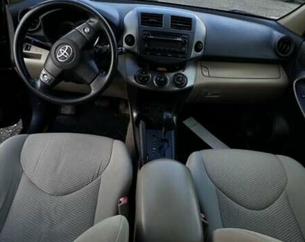 Чорний Тойота РАВ 4, об'ємом двигуна 2.49 л та пробігом 155 тис. км за 11800 $, фото 9 на Automoto.ua