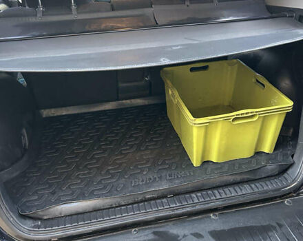 Черный Тойота РАВ 4, объемом двигателя 2 л и пробегом 122 тыс. км за 13700 $, фото 18 на Automoto.ua