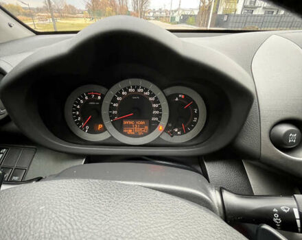 Чорний Тойота РАВ 4, об'ємом двигуна 1.99 л та пробігом 188 тис. км за 15500 $, фото 17 на Automoto.ua