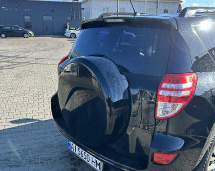 Черный Тойота РАВ 4, объемом двигателя 2 л и пробегом 122 тыс. км за 13700 $, фото 3 на Automoto.ua