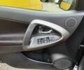 Чорний Тойота РАВ 4, об'ємом двигуна 2 л та пробігом 115 тис. км за 13200 $, фото 3 на Automoto.ua