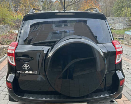 Черный Тойота РАВ 4, объемом двигателя 2 л и пробегом 122 тыс. км за 13700 $, фото 16 на Automoto.ua