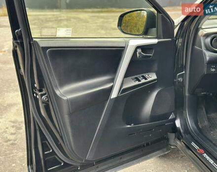 Тойота РАВ 4 2013 в Луцке на Automoto.ua Черный Тойота РАВ 4, объемом двигателя 2 л и пробегом 270 тыс. км за 14700 $, фото 12 на Automoto.ua