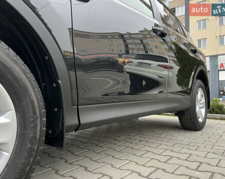 Черный Тойота РАВ 4, объемом двигателя 2.23 л и пробегом 114 тыс. км за 19600 $, фото 11 на Automoto.ua