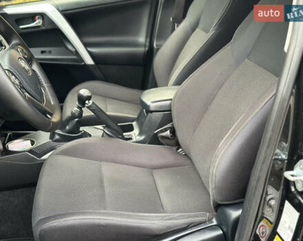 Тойота РАВ 4 2013 в Луцке на Automoto.ua Черный Тойота РАВ 4, объемом двигателя 2 л и пробегом 270 тыс. км за 14700 $, фото 13 на Automoto.ua