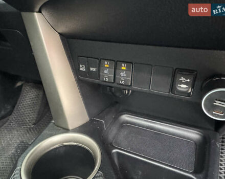 Черный Тойота РАВ 4, объемом двигателя 2.49 л и пробегом 153 тыс. км за 13999 $, фото 15 на Automoto.ua