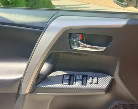 Черный Тойота РАВ 4, объемом двигателя 2 л и пробегом 146 тыс. км за 7900 $, фото 18 на Automoto.ua