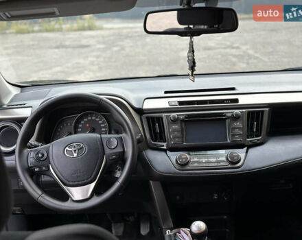 Тойота РАВ 4 2013 в Луцке на Automoto.ua Черный Тойота РАВ 4, объемом двигателя 2 л и пробегом 270 тыс. км за 14700 $, фото 10 на Automoto.ua