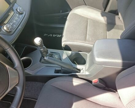 Черный Тойота РАВ 4, объемом двигателя 2 л и пробегом 146 тыс. км за 7900 $, фото 23 на Automoto.ua