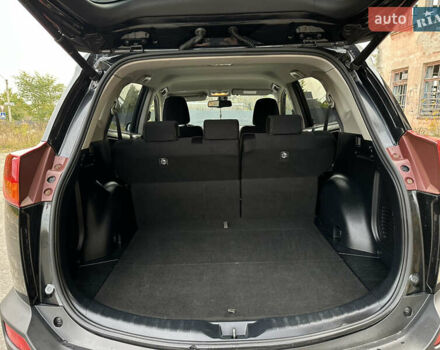 Тойота РАВ 4 2013 в Луцке на Automoto.ua Черный Тойота РАВ 4, объемом двигателя 2 л и пробегом 270 тыс. км за 14700 $, фото 15 на Automoto.ua