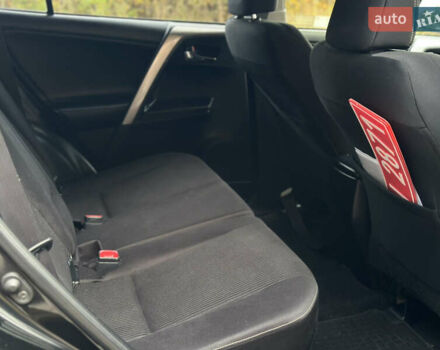 Тойота РАВ 4 2013 в Луцке на Automoto.ua Черный Тойота РАВ 4, объемом двигателя 2 л и пробегом 270 тыс. км за 14700 $, фото 14 на Automoto.ua