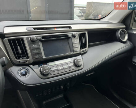 Черный Тойота РАВ 4, объемом двигателя 2.23 л и пробегом 114 тыс. км за 19600 $, фото 16 на Automoto.ua