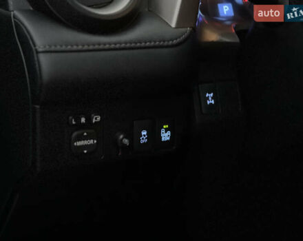 Чорний Тойота РАВ 4, об'ємом двигуна 2.23 л та пробігом 256 тис. км за 15999 $, фото 18 на Automoto.ua