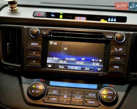 Чорний Тойота РАВ 4, об'ємом двигуна 2.23 л та пробігом 256 тис. км за 15999 $, фото 26 на Automoto.ua