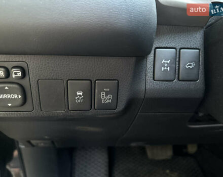 Черный Тойота РАВ 4, объемом двигателя 2.23 л и пробегом 120 тыс. км за 12500 $, фото 14 на Automoto.ua