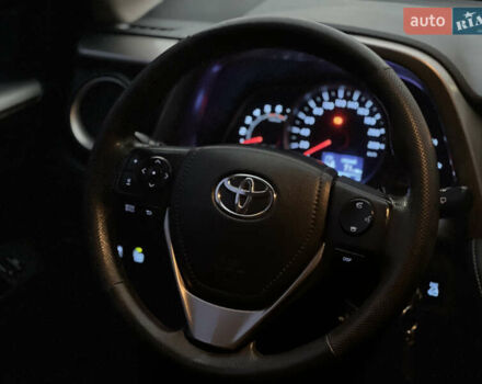 Чорний Тойота РАВ 4, об'ємом двигуна 2.23 л та пробігом 256 тис. км за 15999 $, фото 19 на Automoto.ua