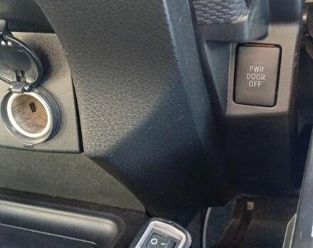 Черный Тойота РАВ 4, объемом двигателя 2.2 л и пробегом 178 тыс. км за 8200 $, фото 8 на Automoto.ua