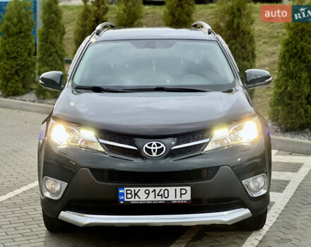 Чорний Тойота РАВ 4, об'ємом двигуна 2.23 л та пробігом 256 тис. км за 15999 $, фото 3 на Automoto.ua