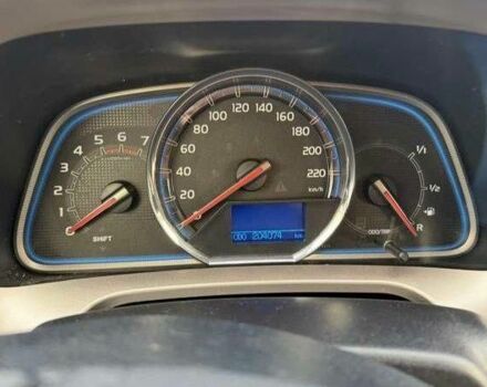 Чорний Тойота РАВ 4, об'ємом двигуна 2 л та пробігом 204 тис. км за 6100 $, фото 8 на Automoto.ua