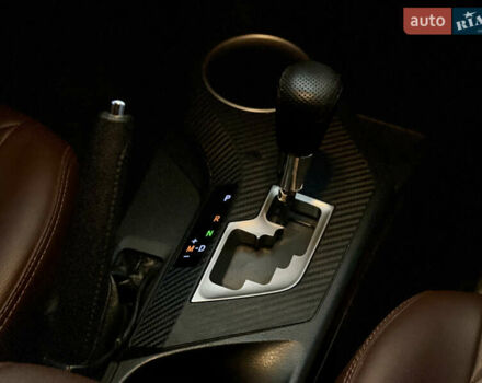 Чорний Тойота РАВ 4, об'ємом двигуна 2.23 л та пробігом 256 тис. км за 15999 $, фото 28 на Automoto.ua