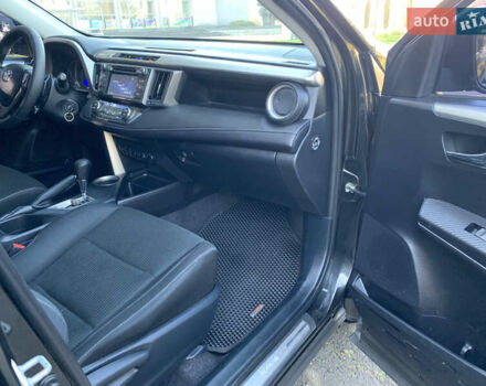 Чорний Тойота РАВ 4, об'ємом двигуна 2.23 л та пробігом 188 тис. км за 16400 $, фото 30 на Automoto.ua